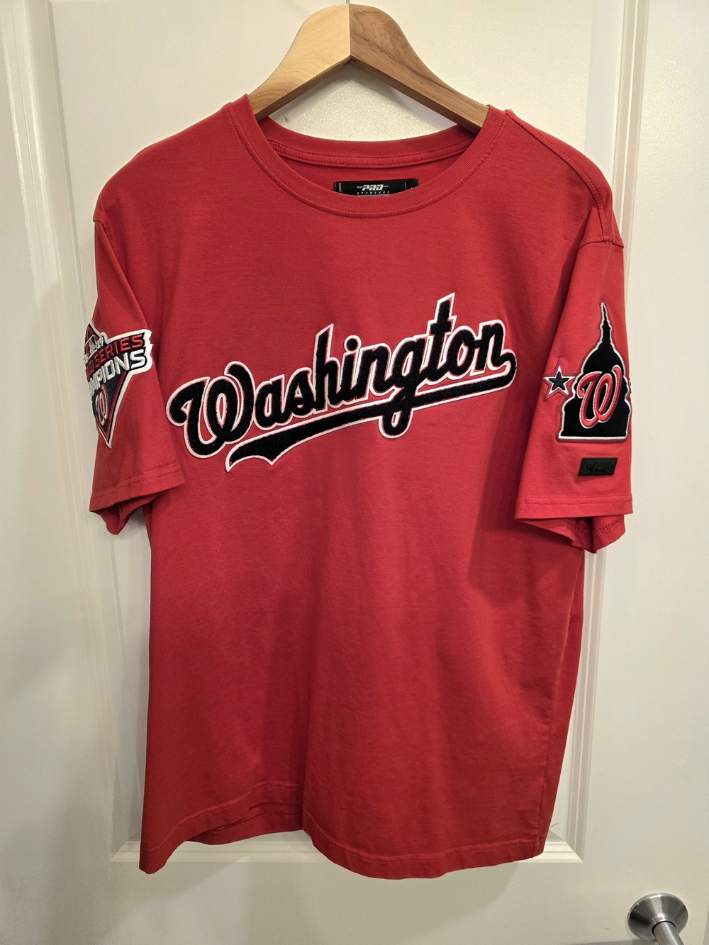 Washington Nationals 2019 World Series Champs Pro Standard Shirt - Red - XL